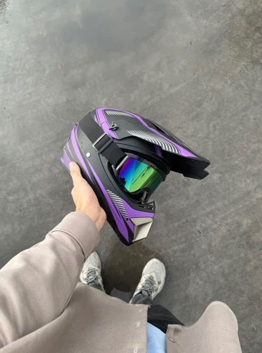 Мотошоломи на вибір, шлем, шолом, мотоцикл, екіпіровка, мотоаксесуари