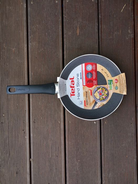 Patelnia kuchenna Tefal Hard Stone 24 cm