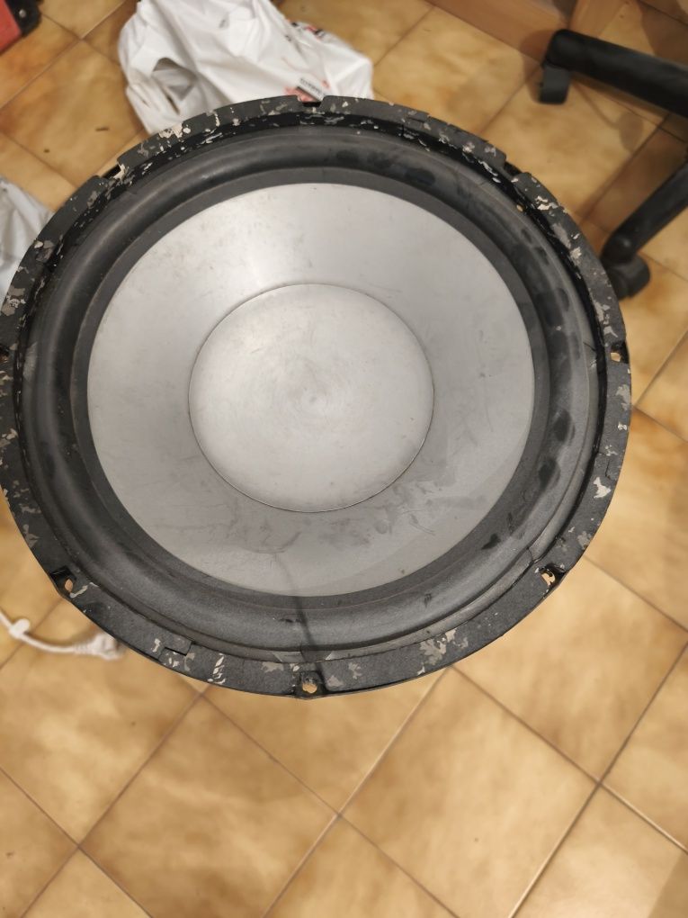 Vendo. Subwoofer de carro