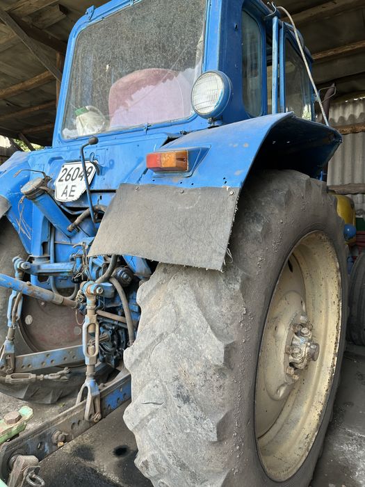 Трактор МТЗ-80 в робочому стані