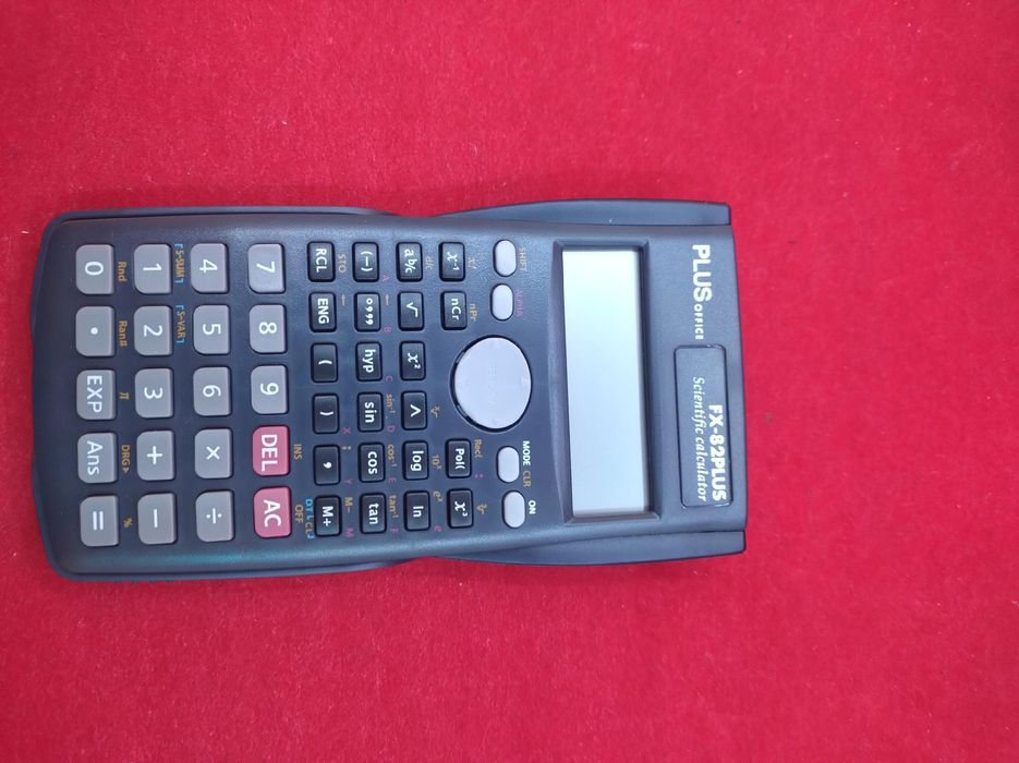 uszkodzony kalkulator naukowy/biurowy plus fx-82plus lcd wyświetlacz