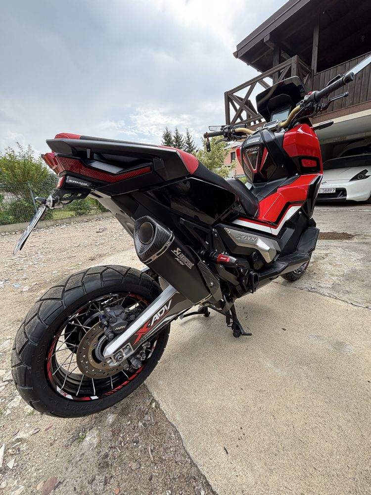 Zadbana doinwestowana honda xadv