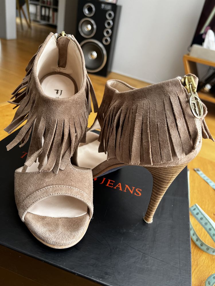Trussardi Jeans sandały damskie na obcasie rozm.38