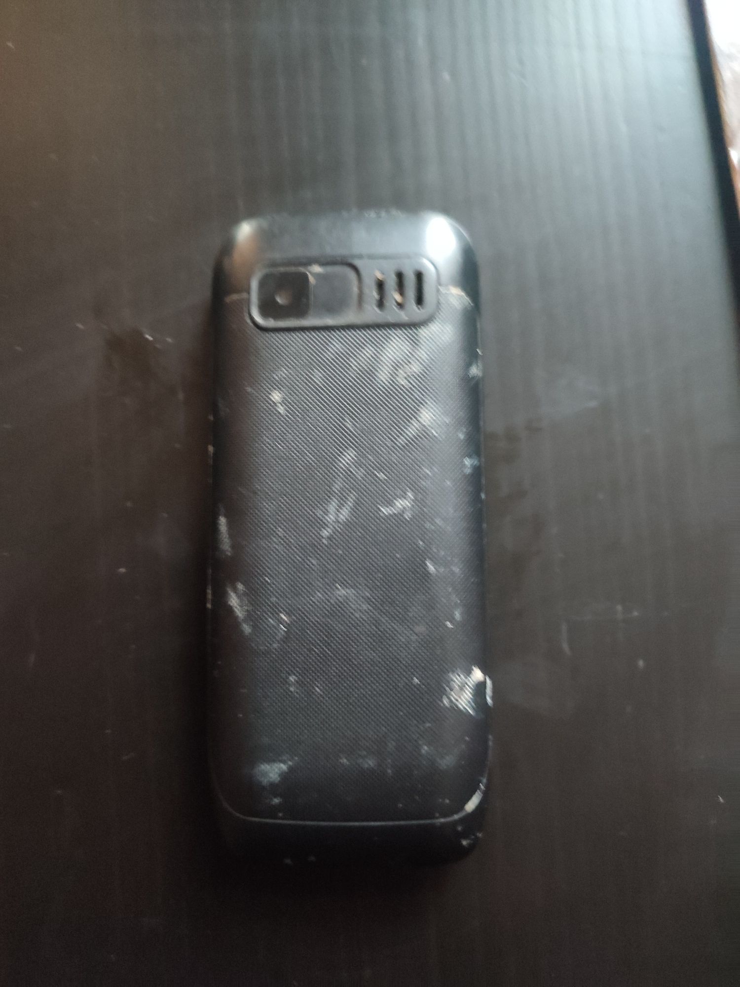 Maxcom telefon z guzikami