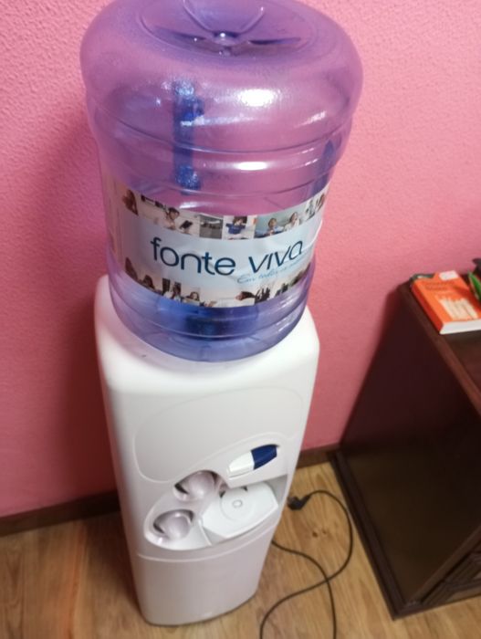 Bebedouro usado mais em bom estado