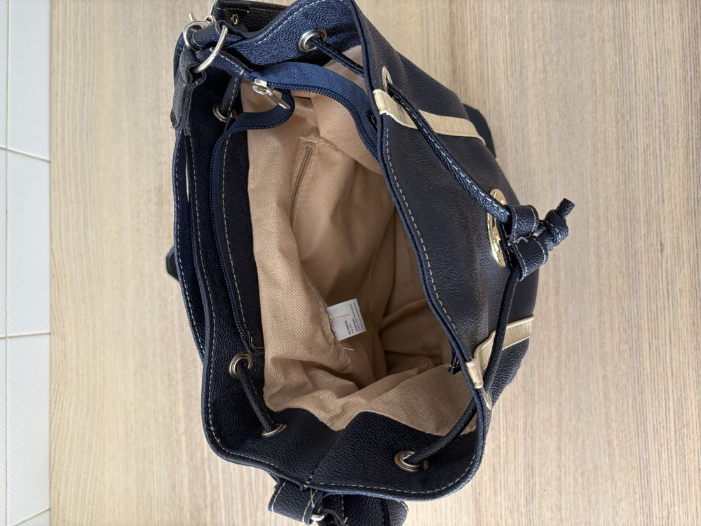 Bolsa mulher na cor azul