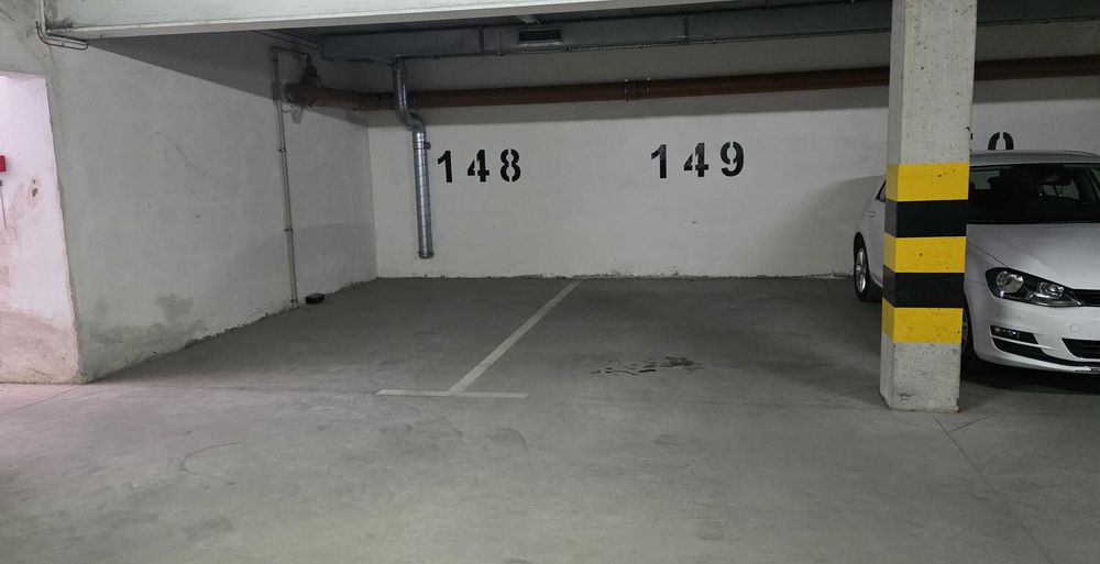 Ostatnie miejsce w hali garażowej na sprzedaż Gniezno ul. Grunwaldzka