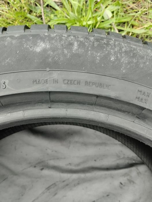 Продам шини 225/50R17