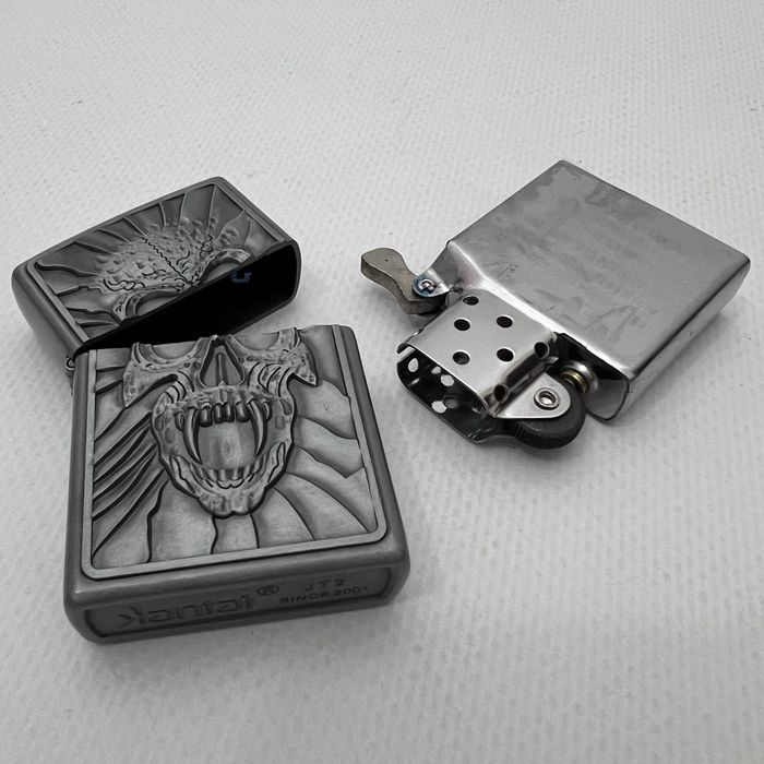 Безиновая зажигалка Kantai r14 + бензин форма Zippo