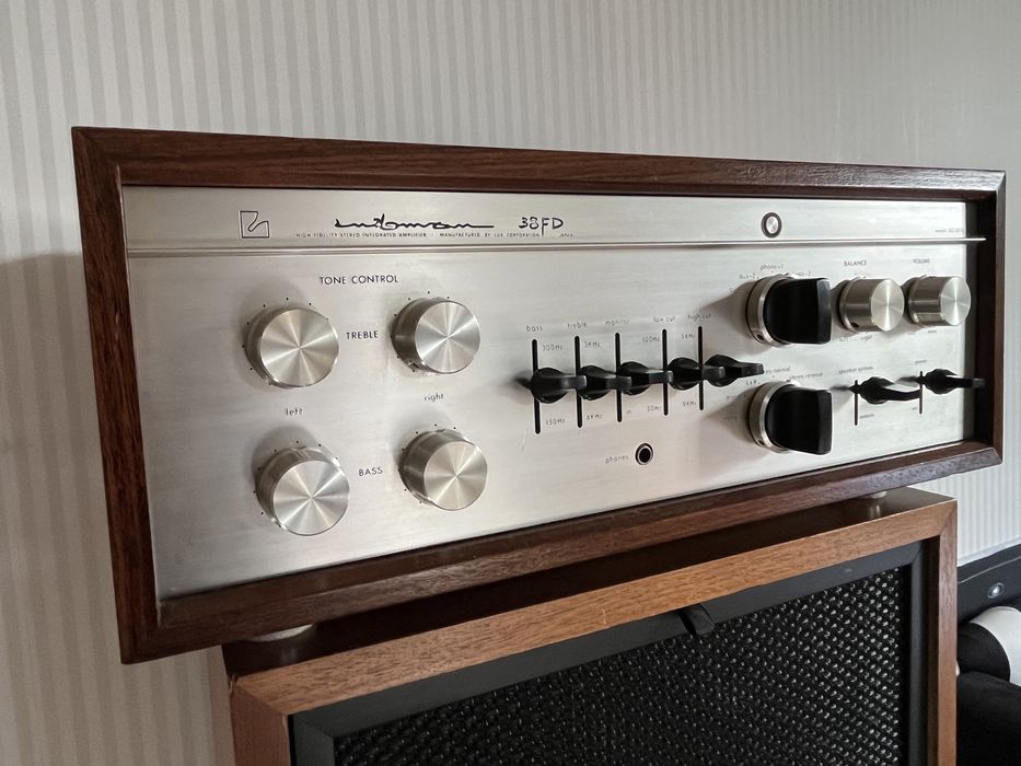 Lampowy wzmacniacz Luxman SQ 38FD po profesjonalnym przeglądzie. Ideał