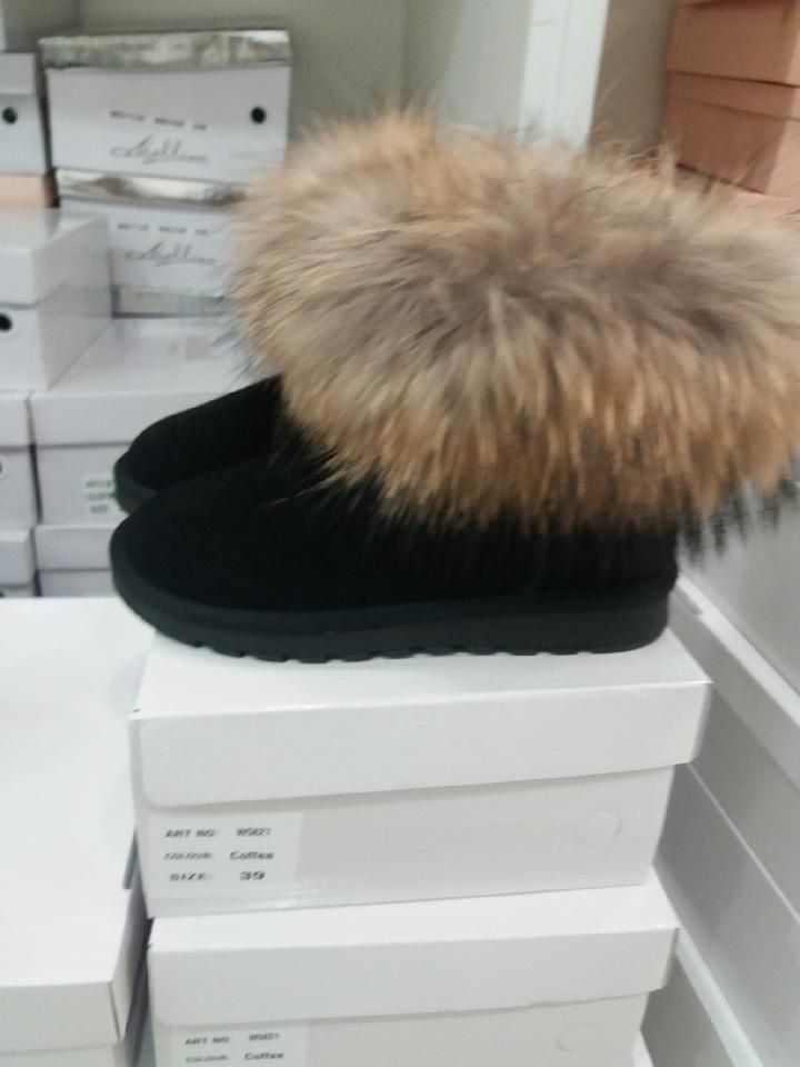 Eleganckie śniegowce emu naturalne futerko z jenota skóra kolory