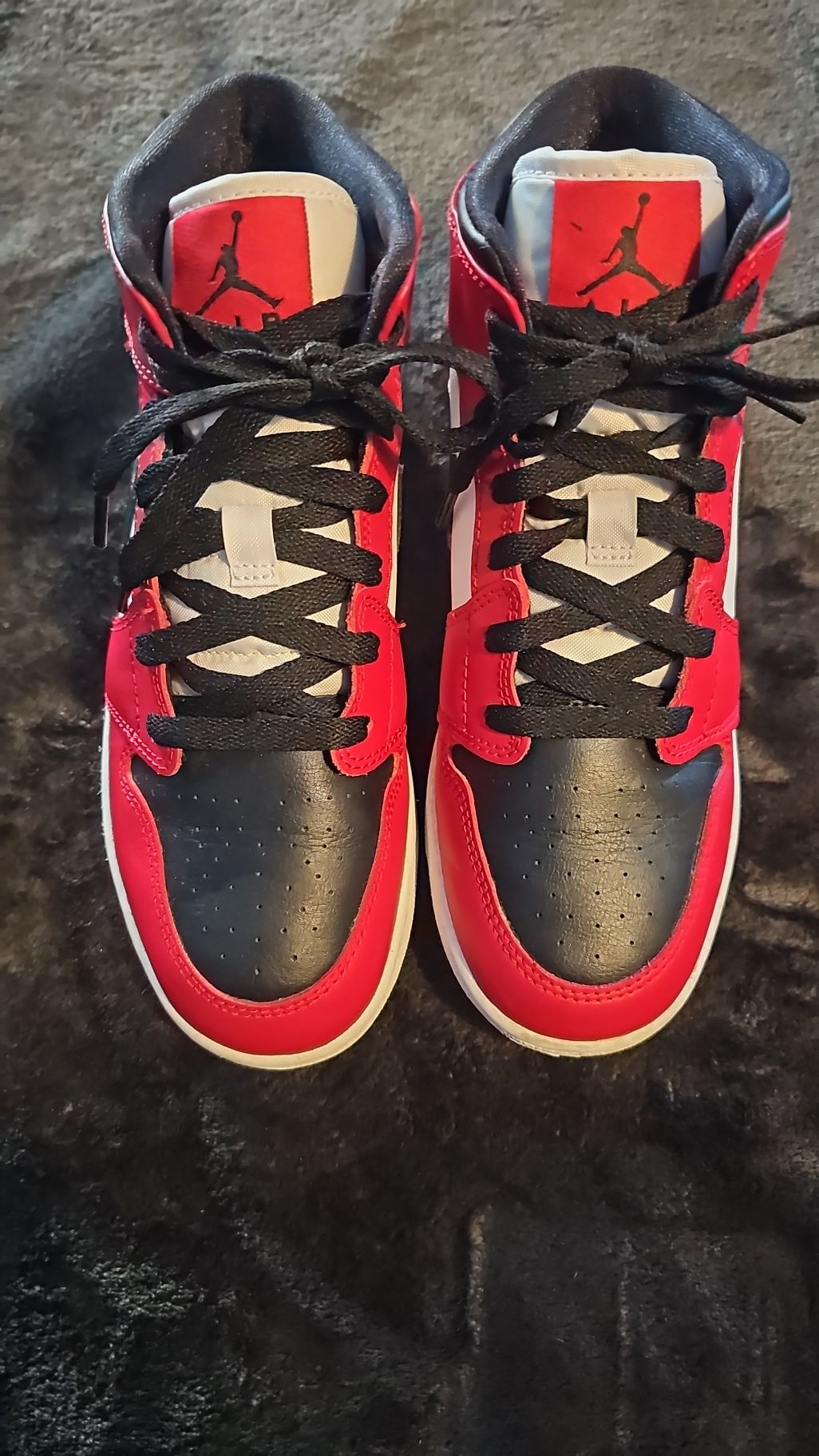 Air Jordan 1 Mid Chicago Black Toe originais
