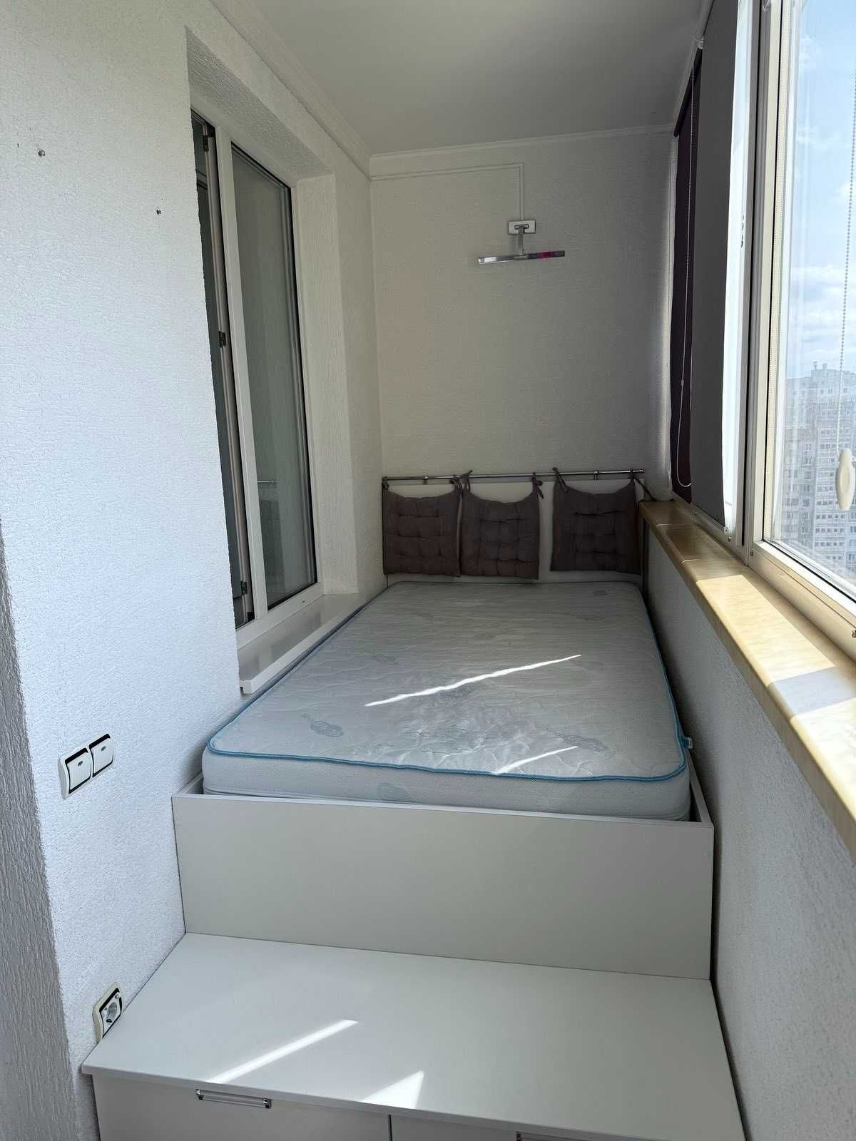 Продам 1кв. 40кв.м., вул.Сахарова / Висоцького