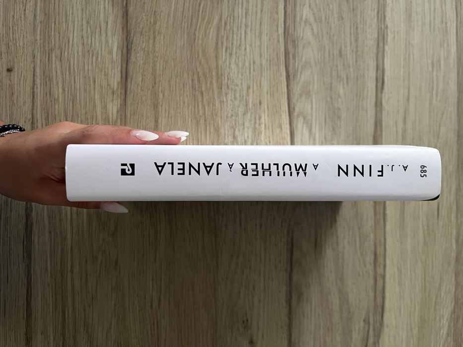 A Mulher à Janela se A. J. Finn