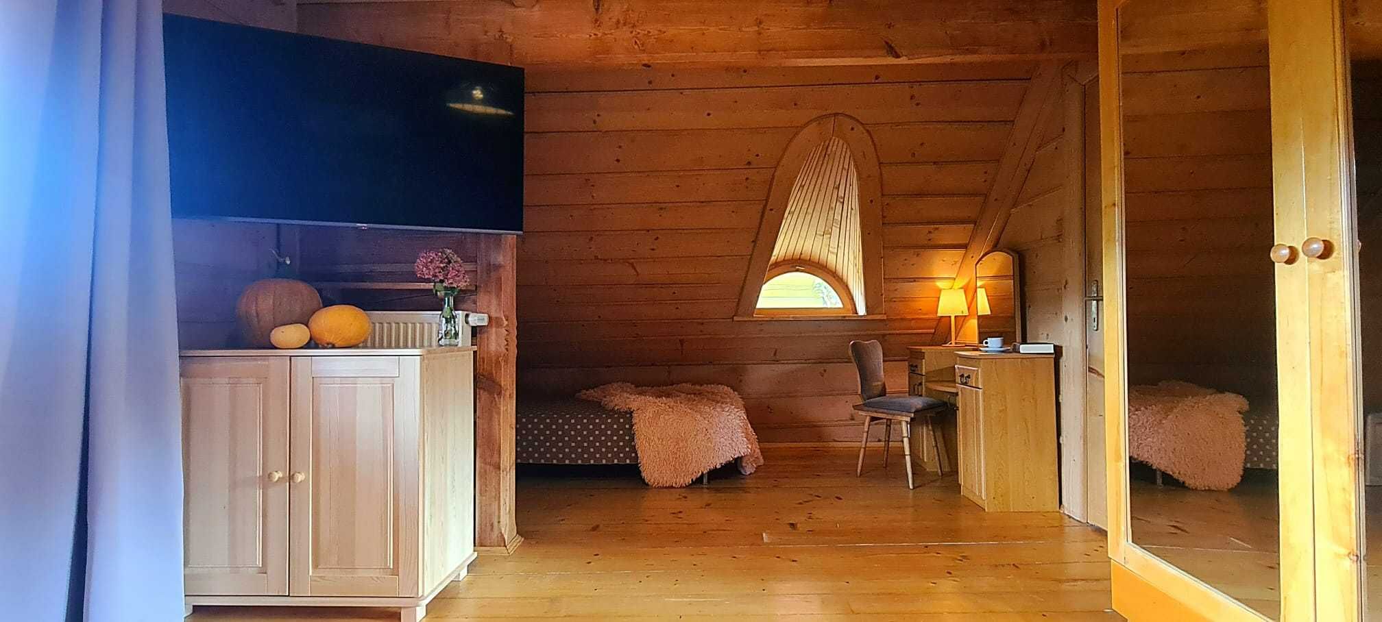 Bimbrówka Wisła, sauna, jacuzzi, MAJÓWKA,  DO 25 OSÓB ,11 pokoi