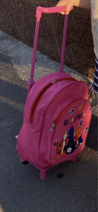 Дитячий рюкзачок, чемоданчик на колесах