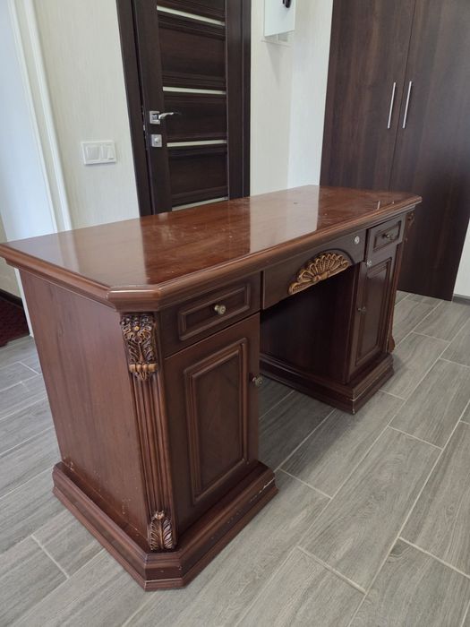 Стол офисный дерево