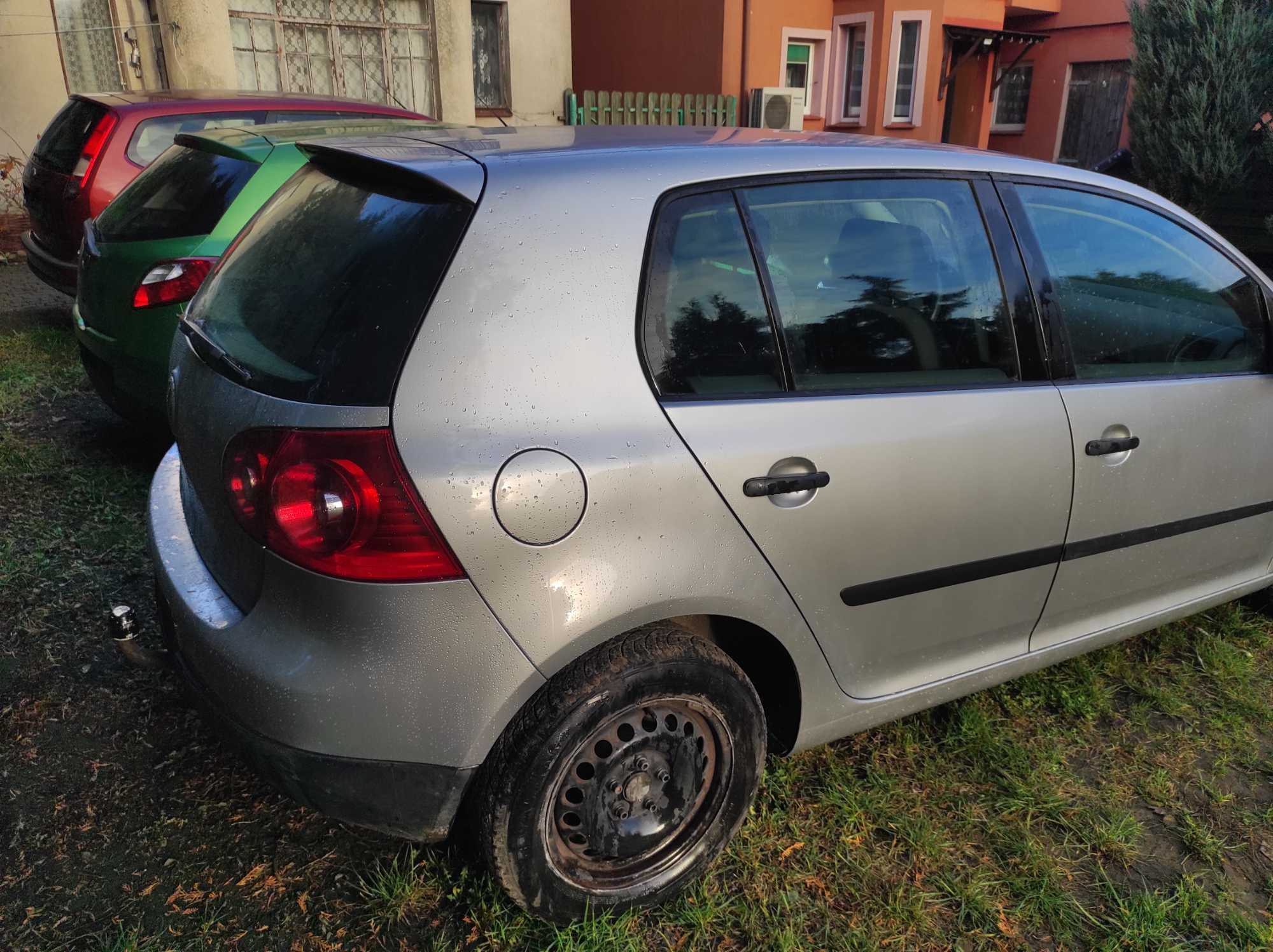 Golf V 1.4 benzyna super stan