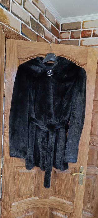 Норковий полушубок