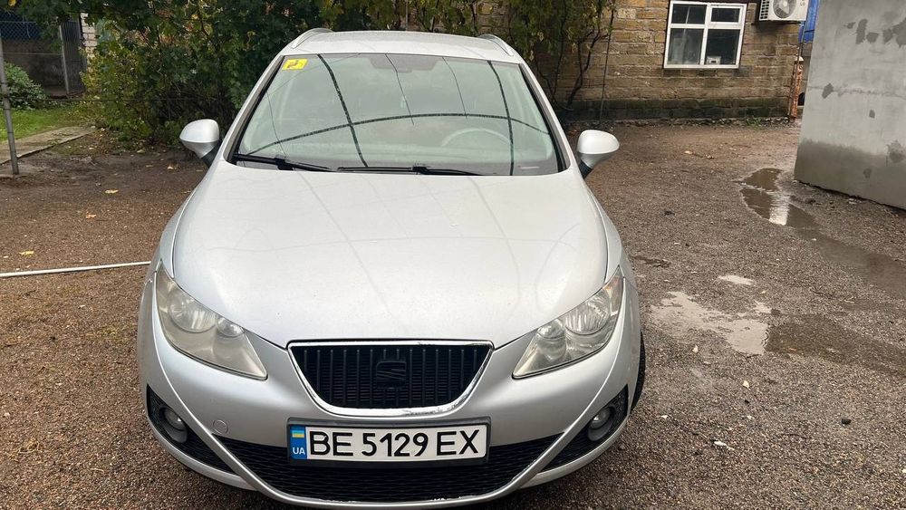 Продам seat ibiza 2011