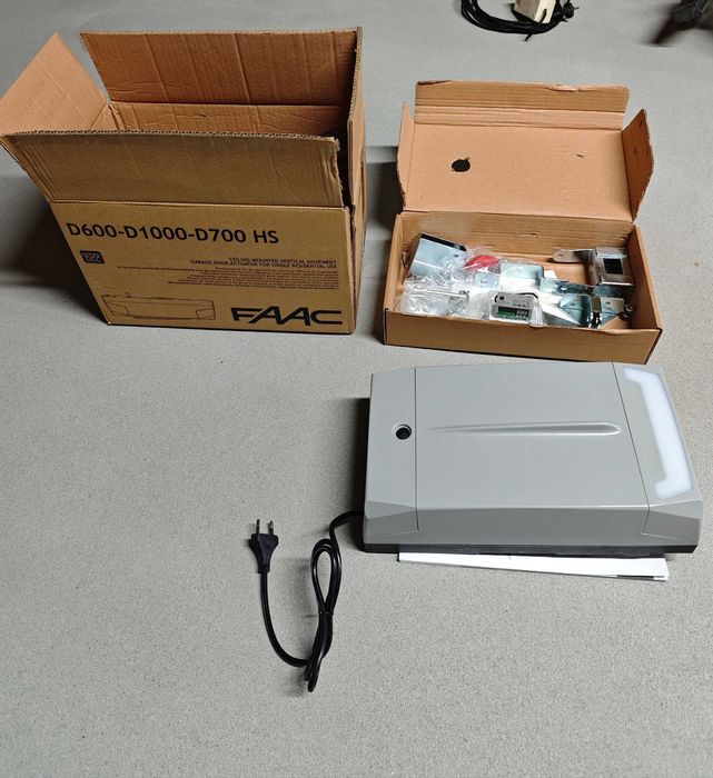 Napęd bramy garażowej FAAC D600