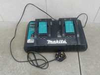 Makita DC18RD Dwuportowa szybka ładowarka