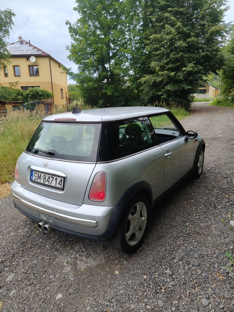 Mini Cooper 1.6 Benz.,,super stan''