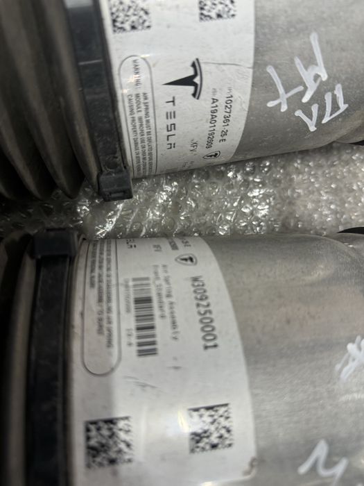 Стойка пневмо tesla x s rest