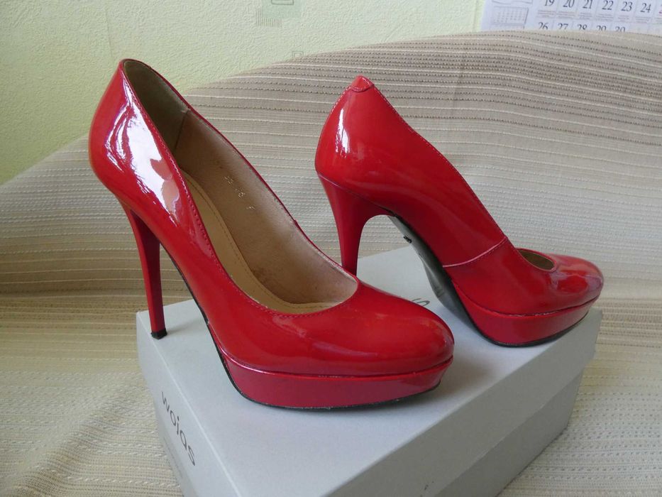 Czółenka Wojas nr 36 szpilki jak CHRISTIAN LOUBOUTIN