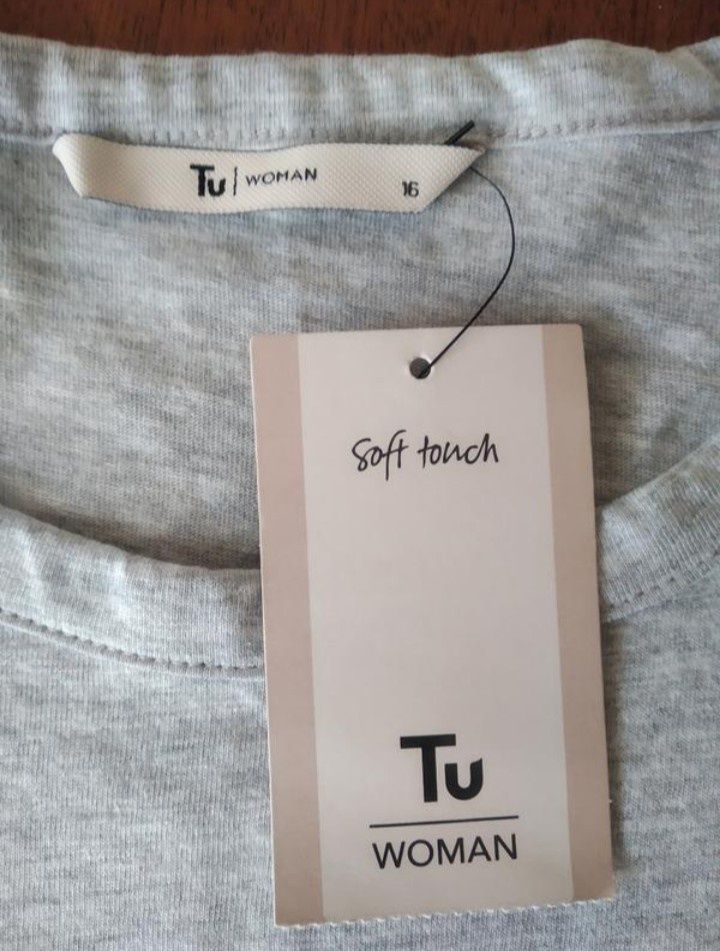 Нова котонова футболка бренду TU принт метелик UK 16-18 EUR 44-46