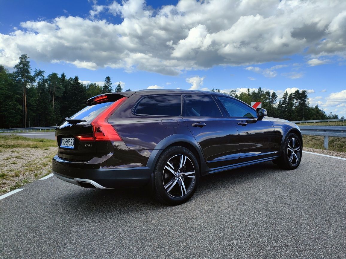 Sprzedam VOLVO V90 Cross Country AWD 2017 r.