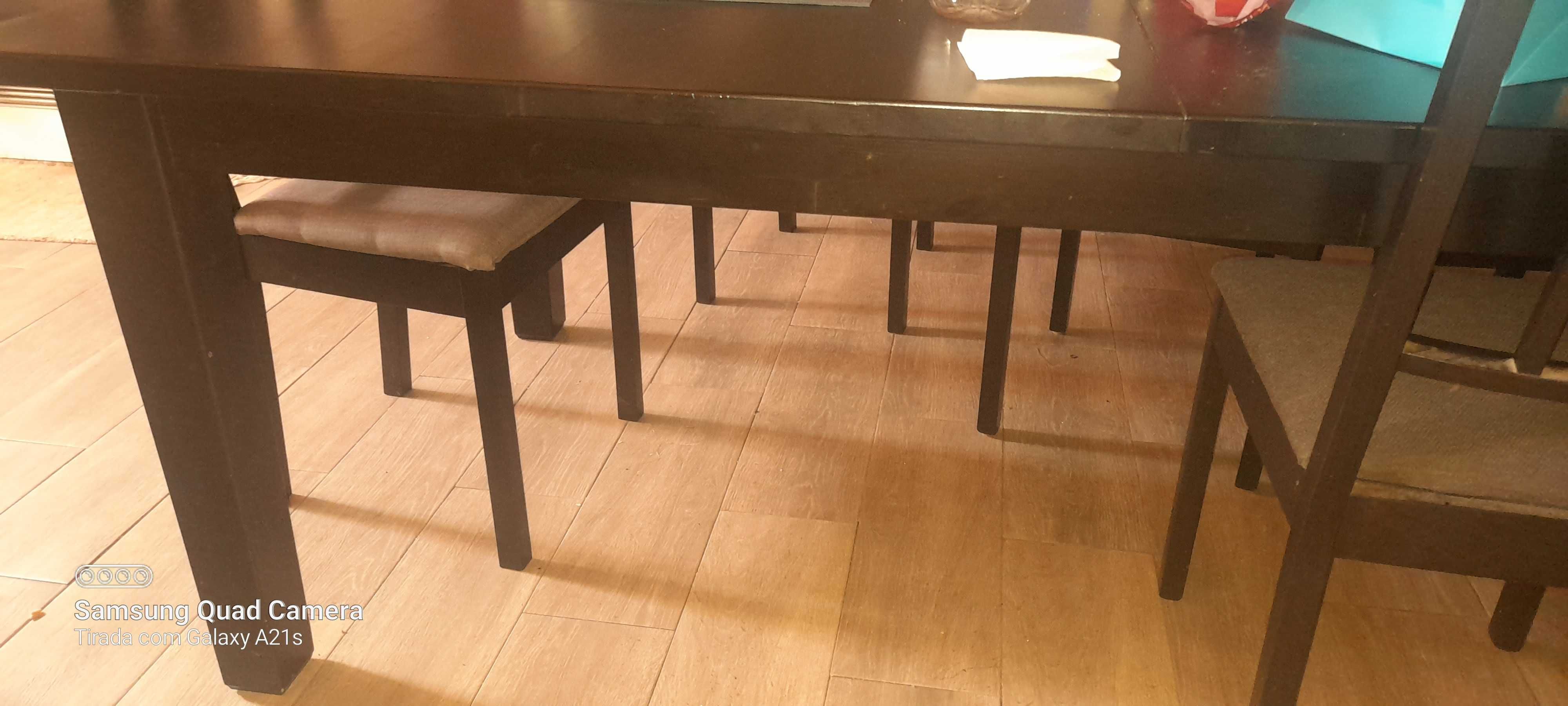 Mesa de sala de jantar extensivel