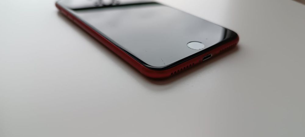 iPhone 8 Plus Red 64gb