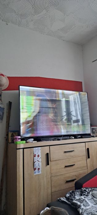 Telewizor smart tv Chiq 58" na części (matryca cała nieuszkodzona)