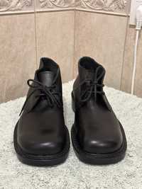 Шкіряні нові чоловічі італійські черевики 44
