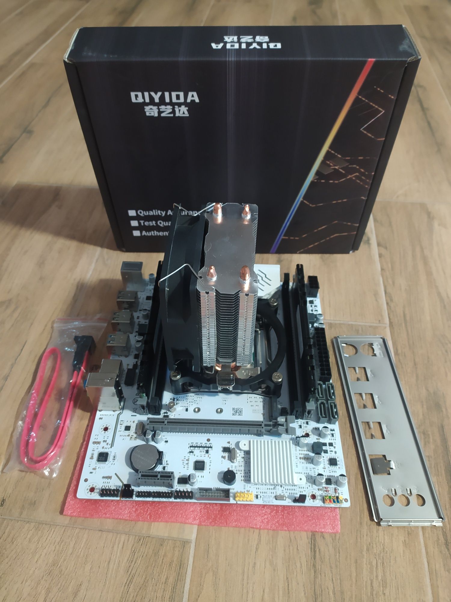 Qiyida X99H LGA 2011-3 + Xeon E5-2680v4 озу32гб ссд256 башта комплект