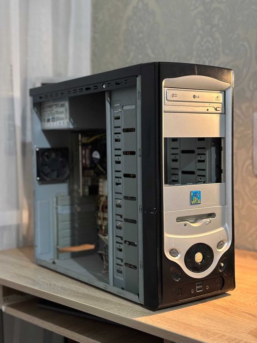 Компʼютер Intel Core 2 Duo E8400 3.0GHz / 4GB RAM / 390GB HDD