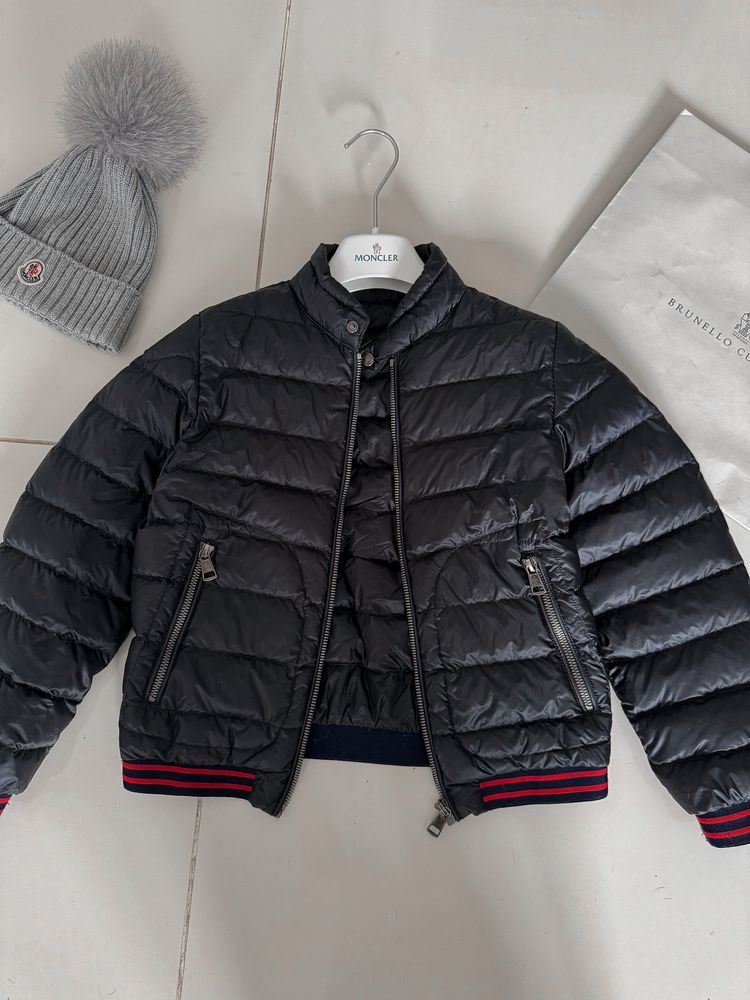 Куртка демісезон пуховик бомбер Moncler