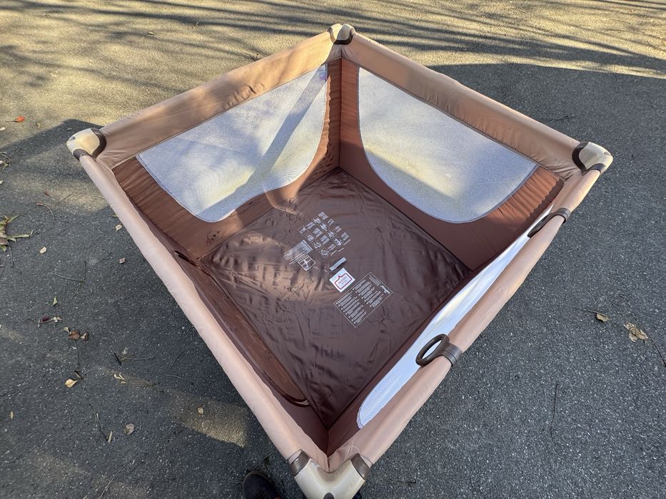 Манеж дитячий, майже новий