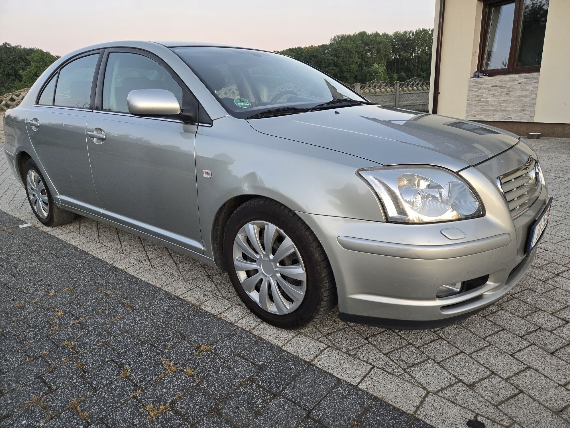 Toyota Avensis 2.0 benzyna Automat Xenon