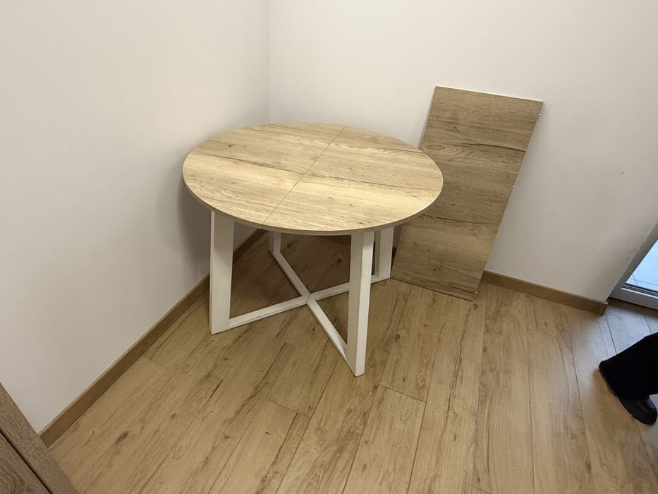 Stół okrągły rozkładany