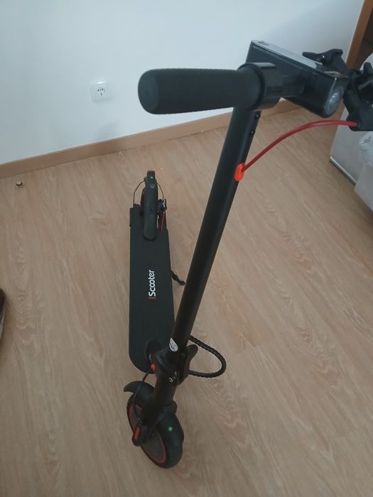 Totinete elétrica i9 como nova