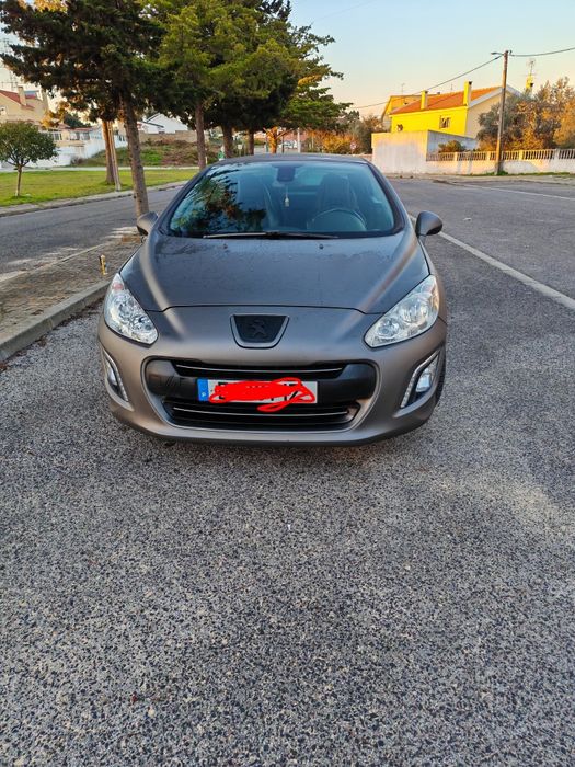 Peugeot 308 CC 2011
