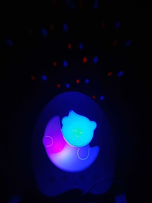 Нічник-проектор зоряне небо, розвивальна іграшка