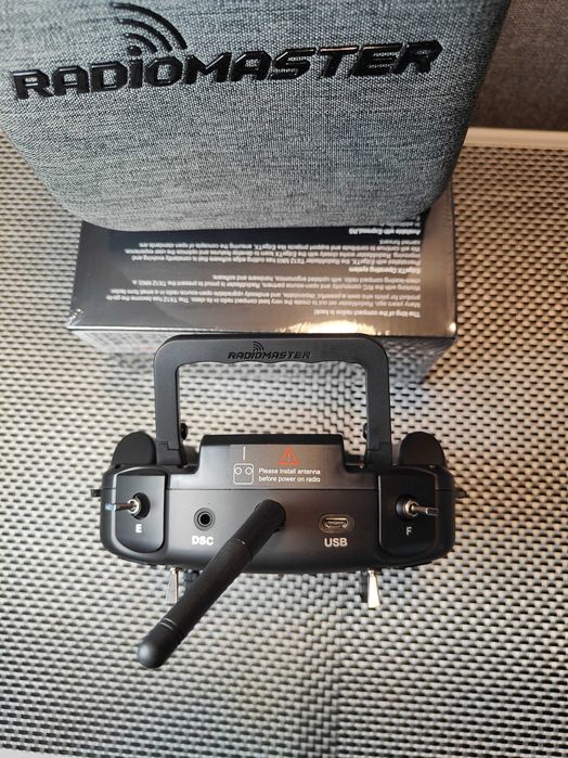 Radiomaster TX-12 ERLS MKII MK2 Газ зліва Новий Пульт та аксесуари