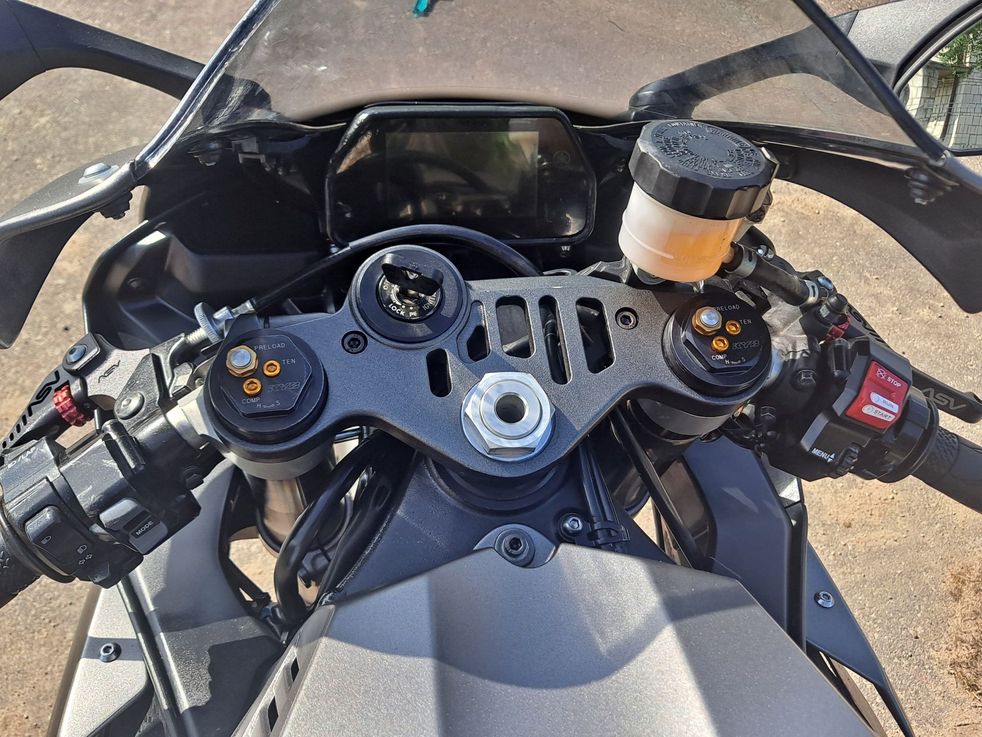 Yamaha R1 RN32 2015r