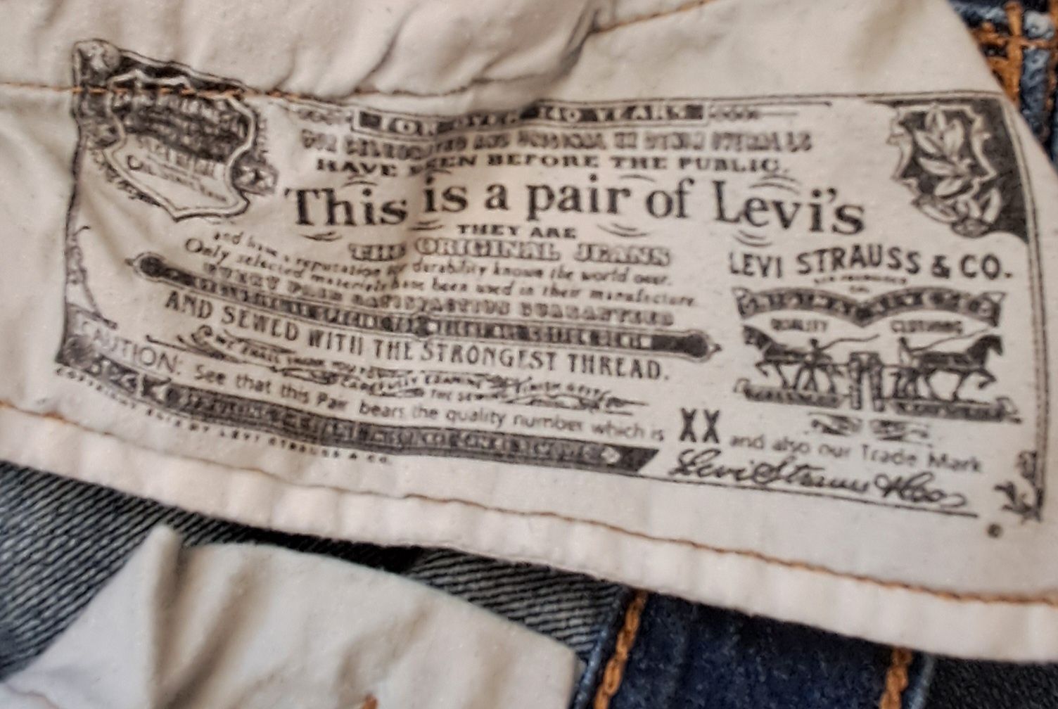 Levis 501 novas sem etiqueta.