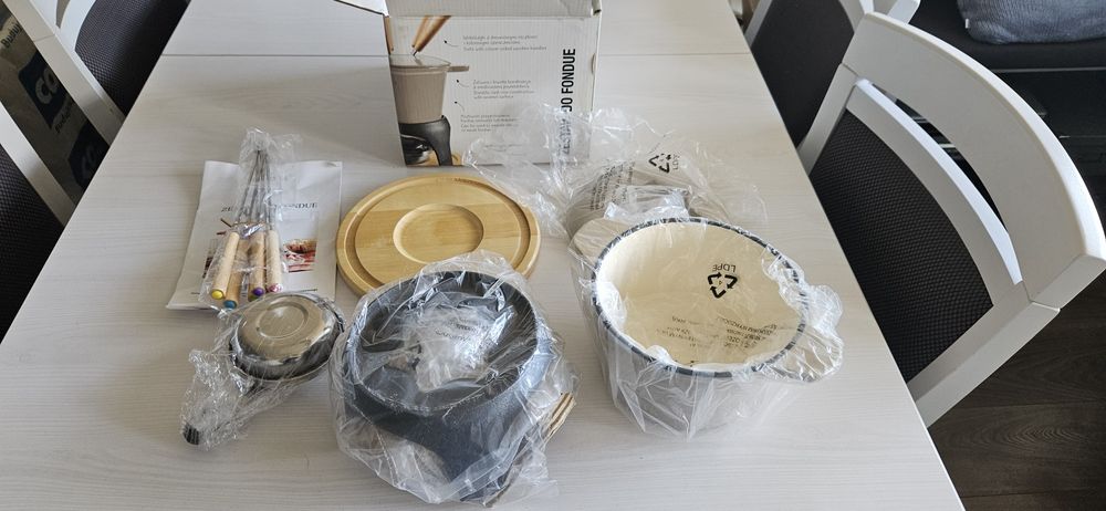 Zestaw żeliwny do fondue SMUKEE KITCHEN