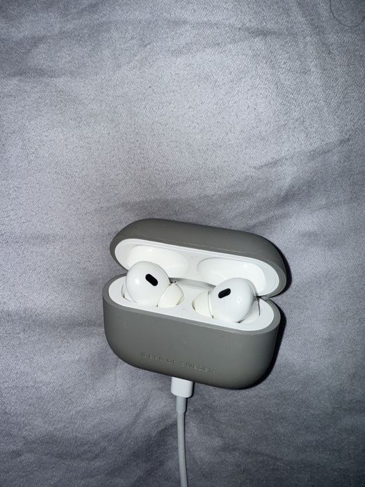 Apple AirPods Pro 2
