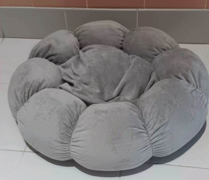 2 Alcofas  cama ninho para  cão  ou gato ate 4 kilos